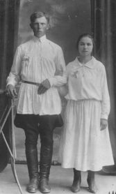 Кохан Яўдакія Карпаўна і Гур Барыс Сцяпанавіч. 1927 год. в. Кляпчаны