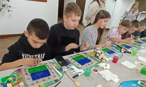 Фото — маляванка на ладошке