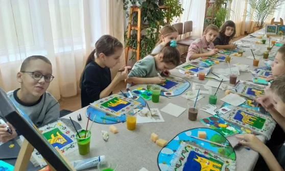 Фото — маляванка на ладошке